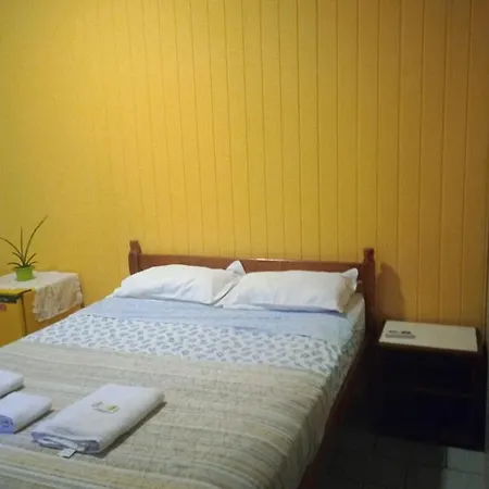 Bc Paradise Hostel & Suites Balneario Camboriu Exterior photo